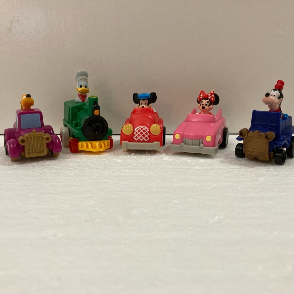Vintage McDonald’s 1988 Mickeys Birthdayland, Set of 5. Mickey, Minnie, Goofy